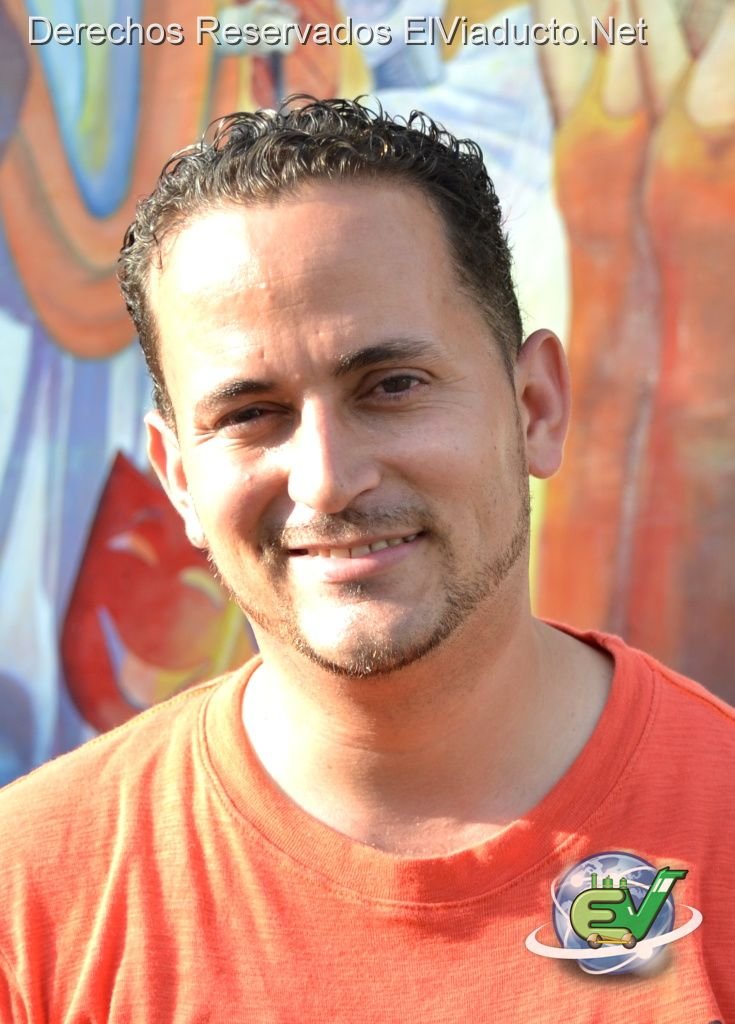 Bernardo Henríquez, autor y director de la obra "Lucía"